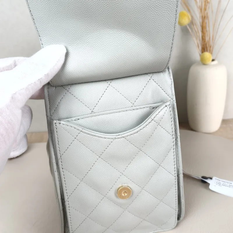 Chanel Shoulder Bag 25Bag Green Grained Calfskin Small 26 × 14 × 30 cm — detail view 3 of 12