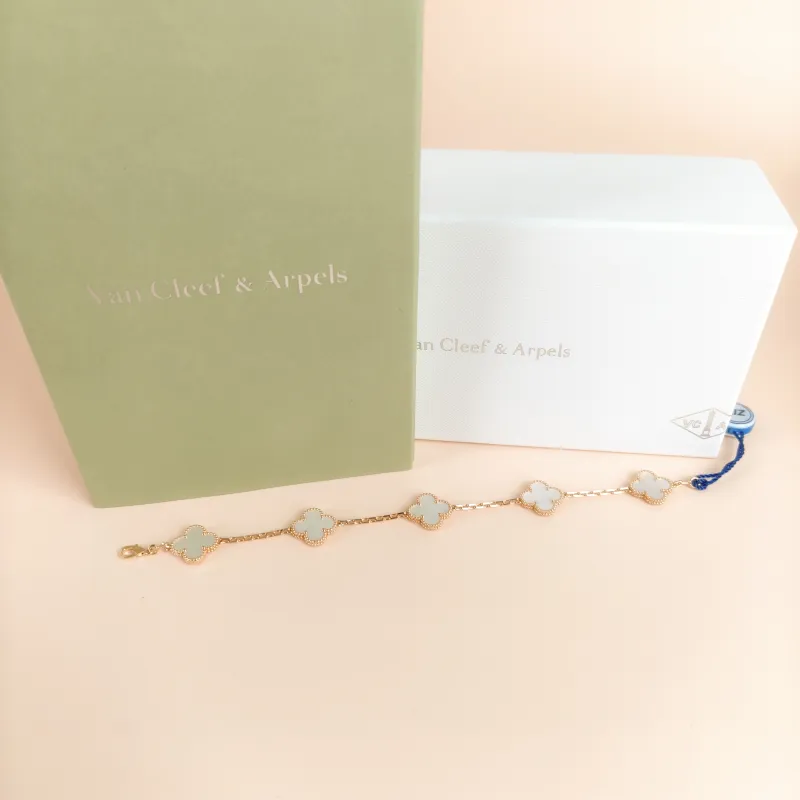 Van Cleef & Arpels Bracelet Alhambra Alhambra Collection Five-Motif Bracelet Pearl · White Mother-of-Pearl 18KY ellow Gold Vintage Small 19cm — cover view 2 of 8