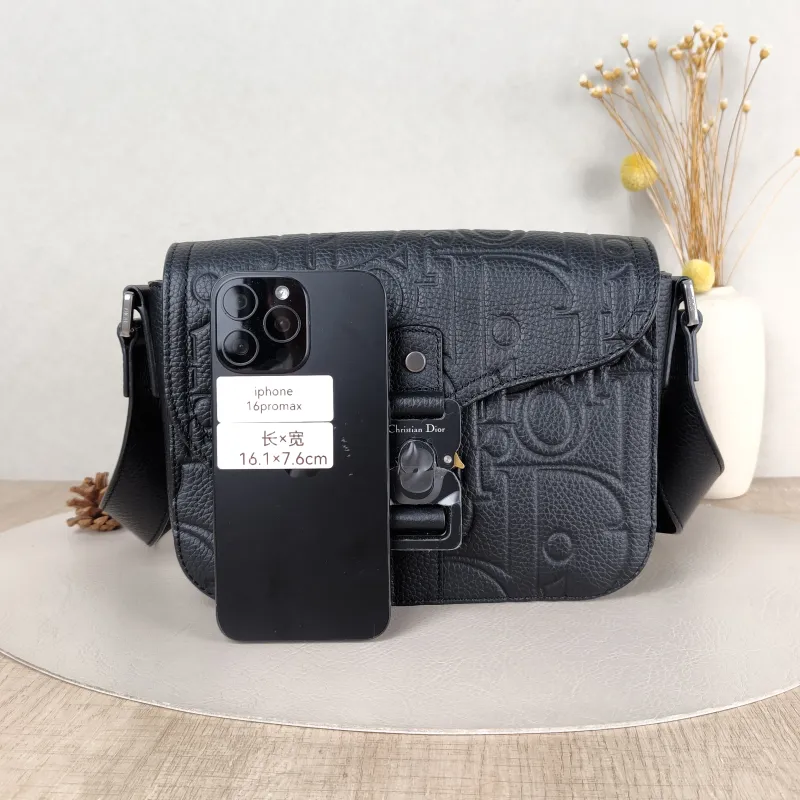 DIOR Crossbody Bag Black Calfskin Small 23 × 6 × 17.5 cm — cover view 2 of 5