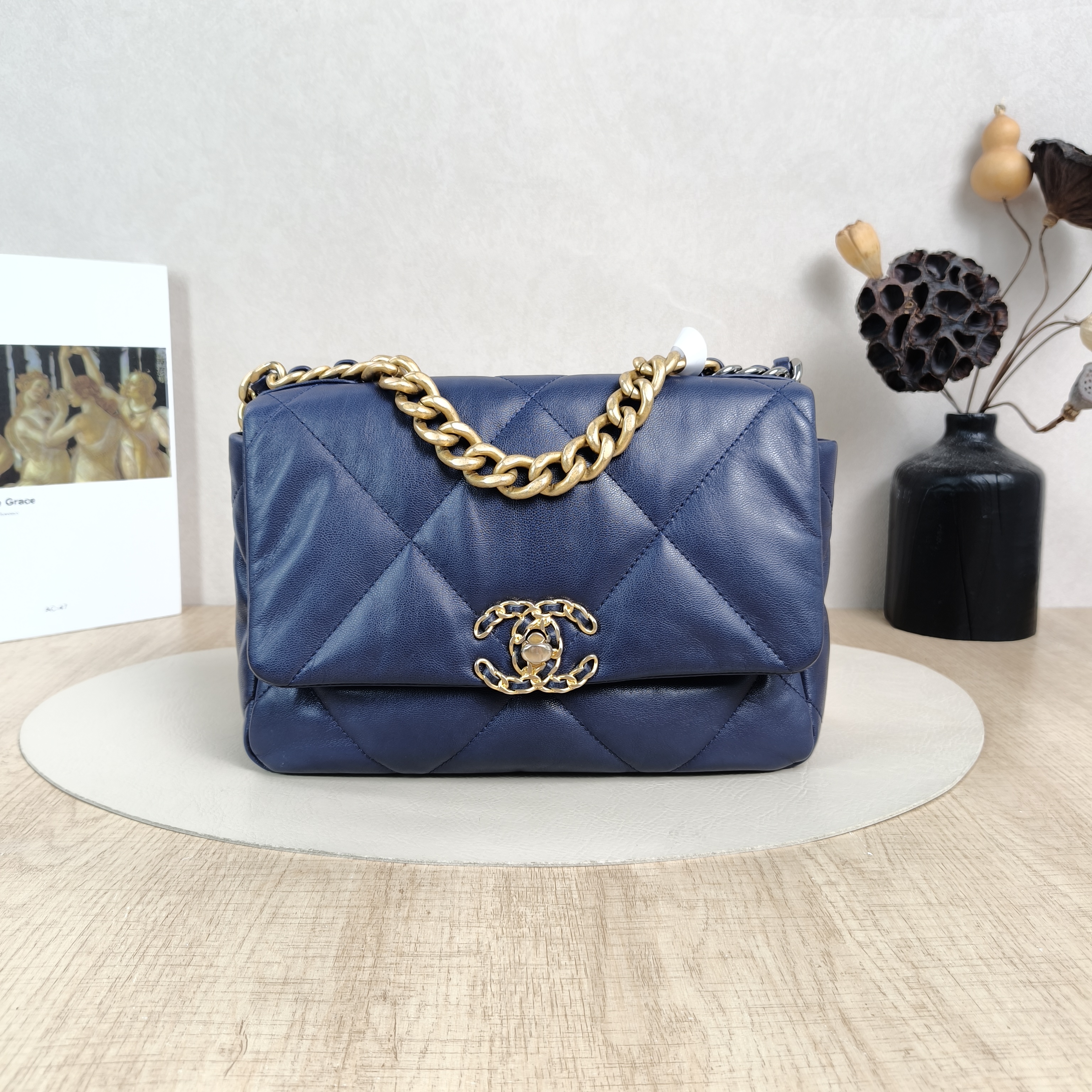 Chanel Crossbody Bag19Bag Blue SL ambskin Small26 × 9 × 16 cm