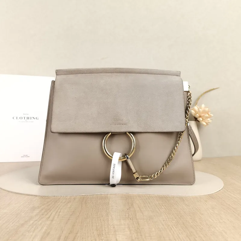 Chloé Shoulder Bagfaye Crossbody Bag Grey Suede Medium32 × 4 × 25 cm