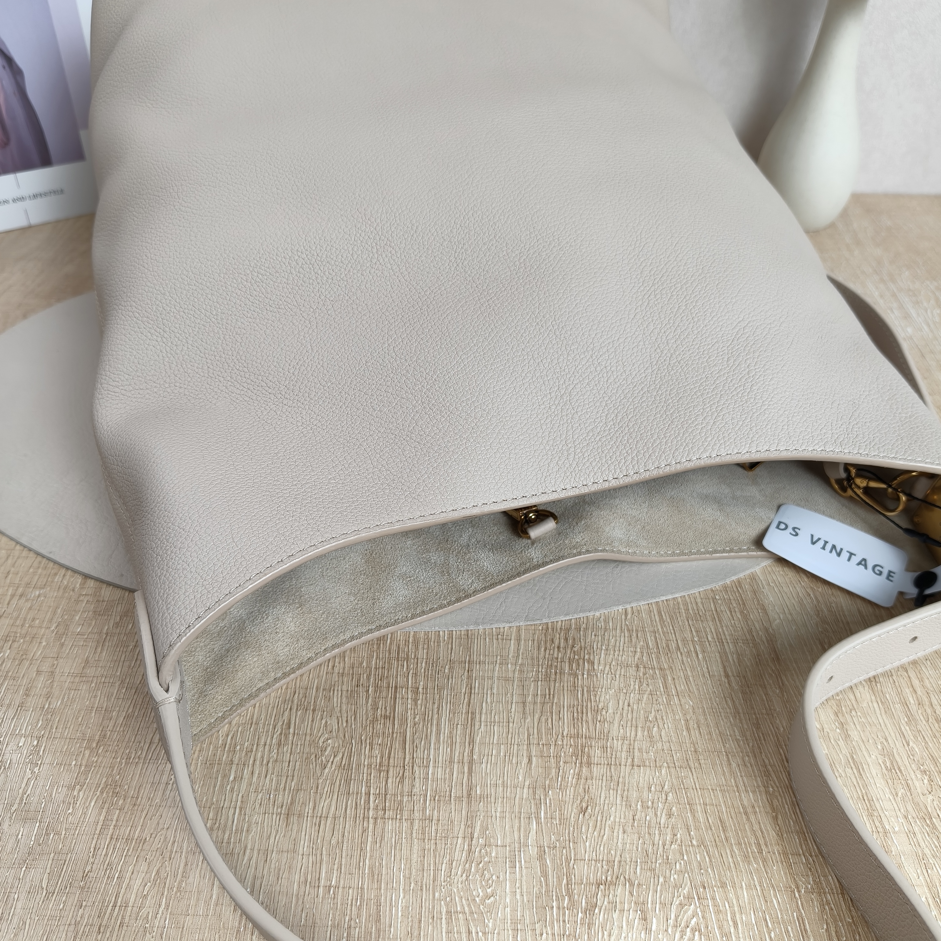 Louis Vuitton Shoulder Bag Low Key Hobo Shoulder Bag Calfskin Medium31 × 18 × 35 cm — cover view 5 of 10