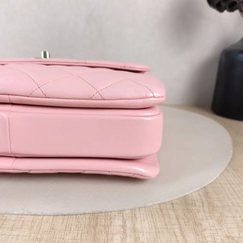 Chanel Crossbody Bag Trendy CC Pink Lambskin Small 25 × 12 × 17 cm Microchip Edition — detail view 13 of 14