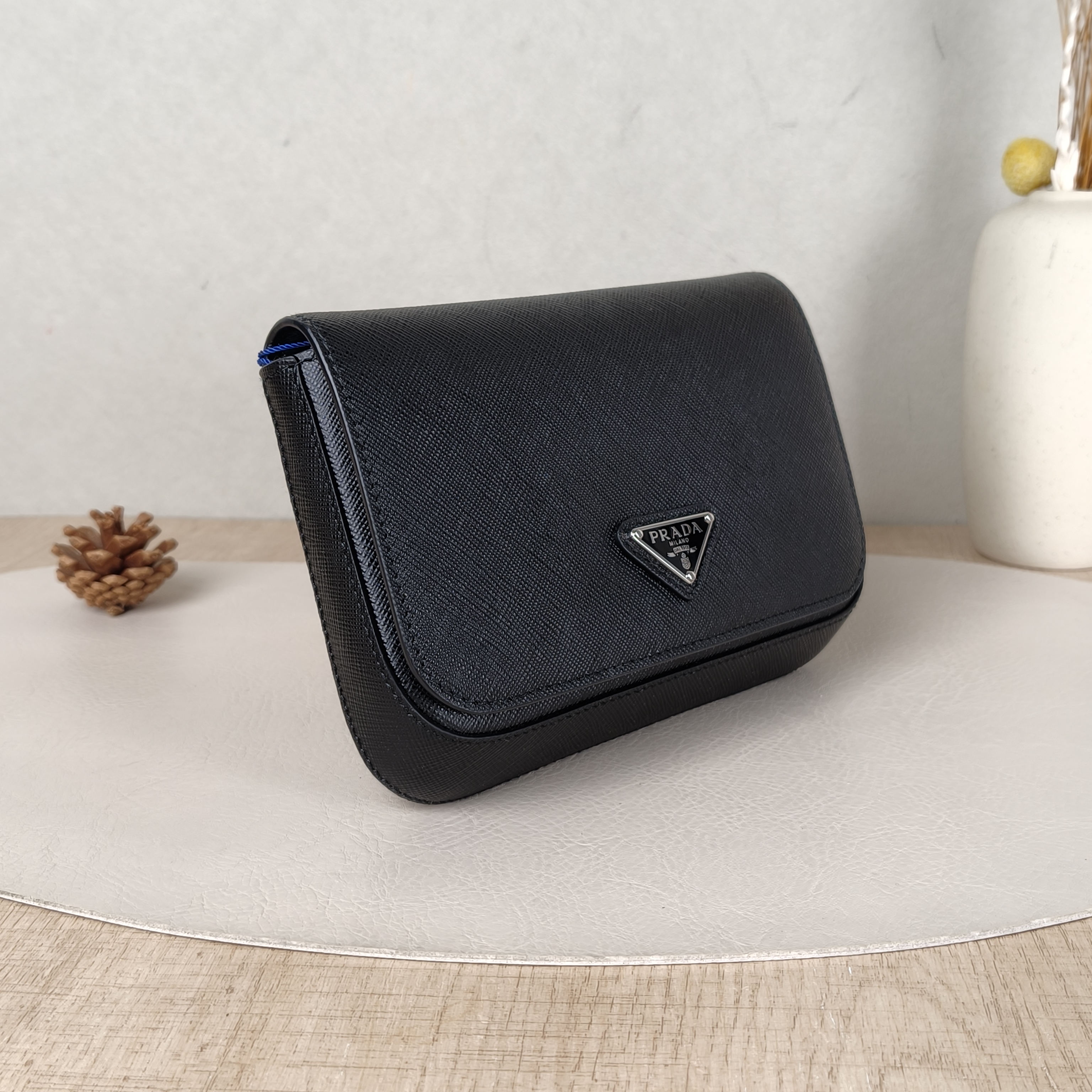 PRADA Crossbody Bag Saffiano Travel Crossbody Bag Black Calfskin 18 × 3 × 12 cm — cover view 4 of 5