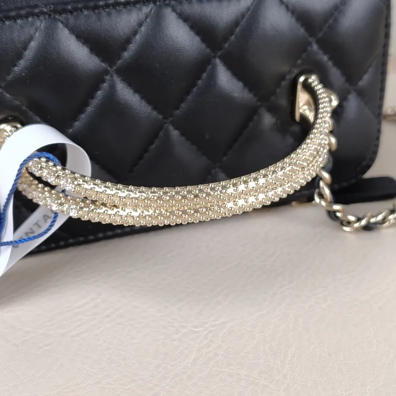 Chanel Crossbody Bag Black Lambskin One Size 16 × 8 × 9.5 cm — detail view 11 of 14