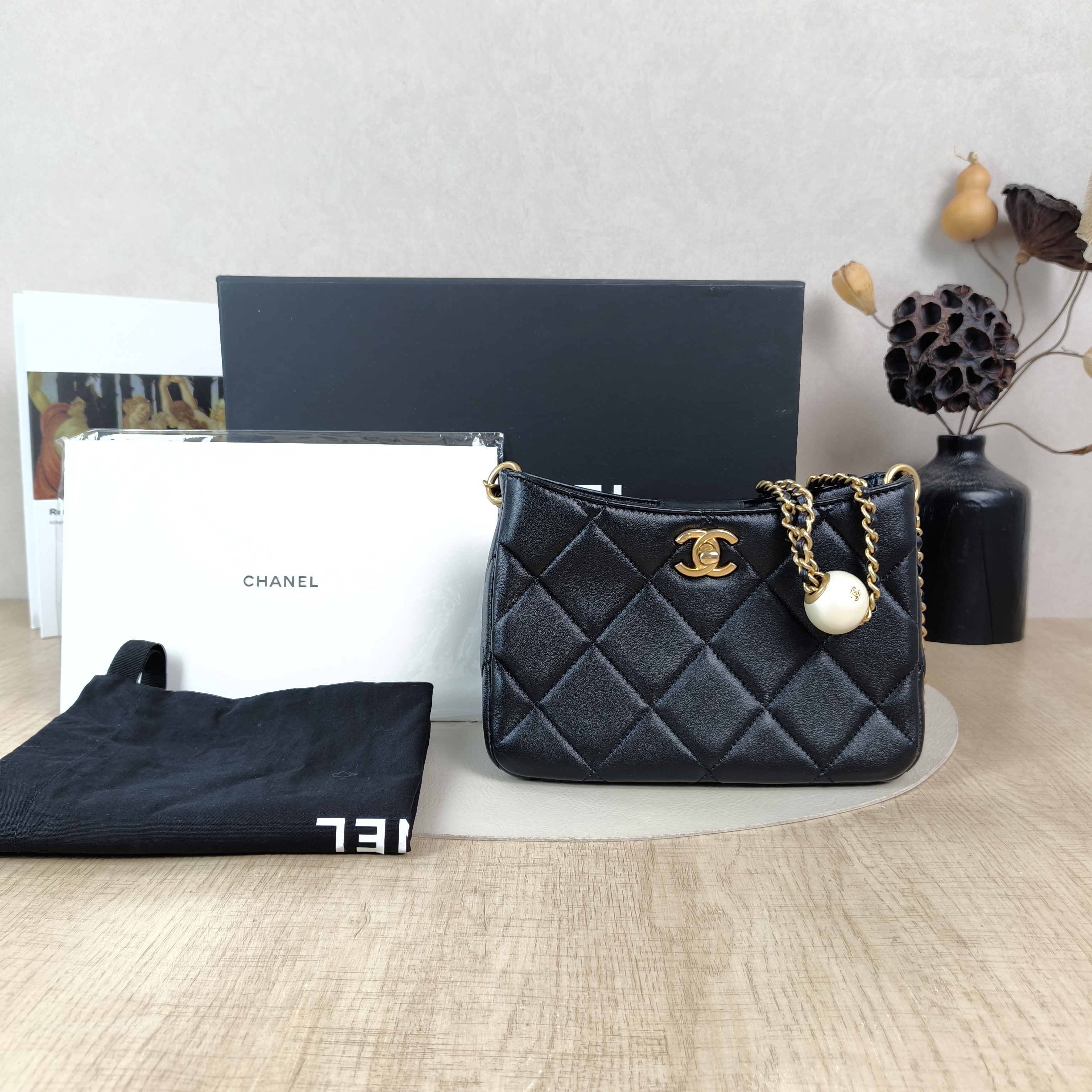 Chanel Shoulder Bag24s Gabrielle Bag Black Lambskin One Size20 × 9 × 14 cm — cover view 2 of 6