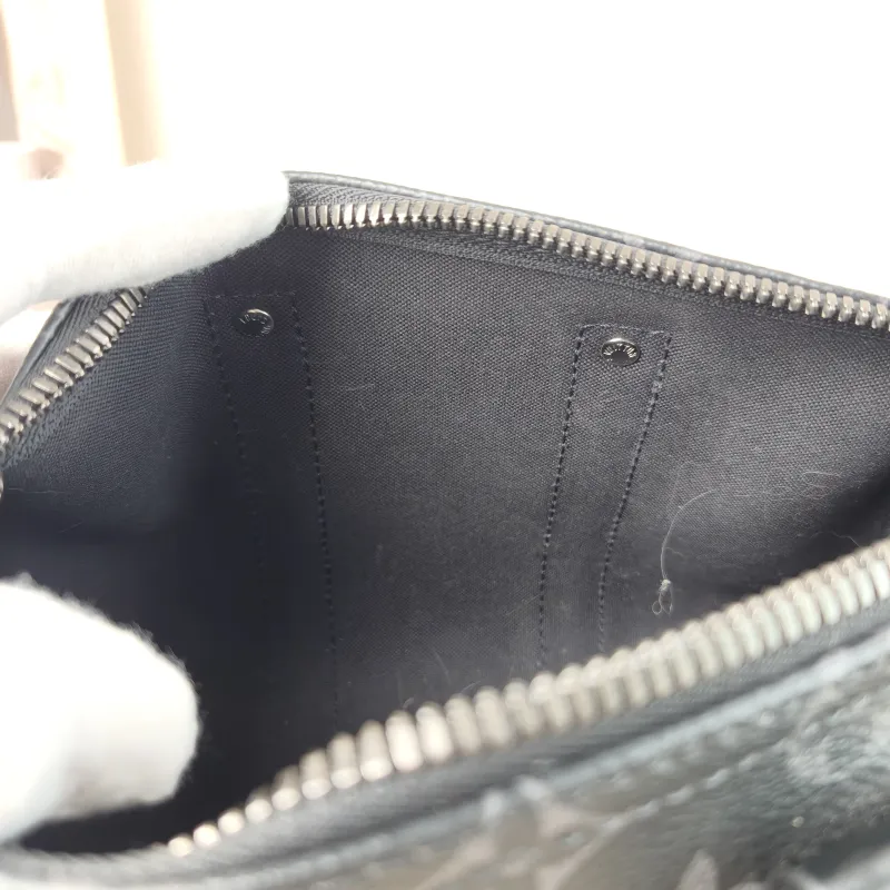 Louis Vuitton Crossbody Bag Keepall 25 PVC Medium 25 × 11 × 15 cm — detail view 1 of 12