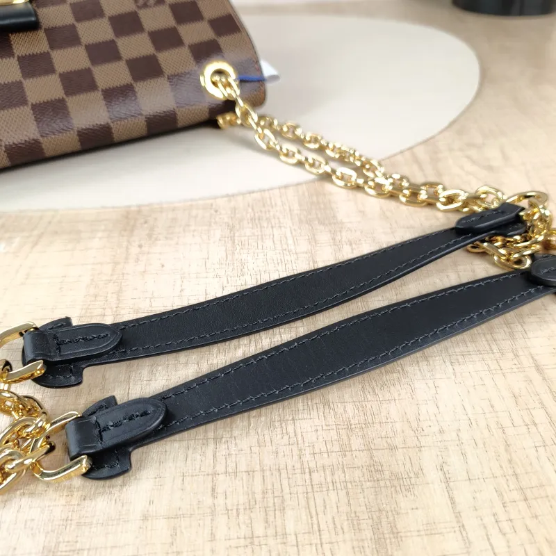 Louis Vuitton Shoulder Bag VAVIN Red · PVC Small25 × 9.5 × 17 cm — detail view 11 of 13