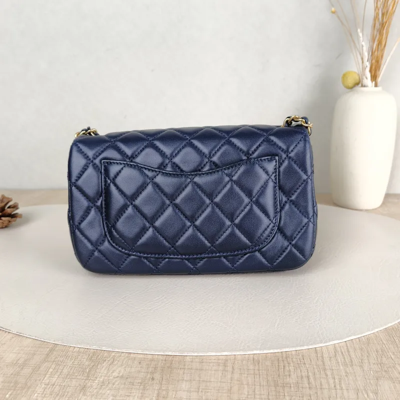 Chanel Crossbody Bag mini Blue Lambskin One Size20 × 6 × 12 cm — cover view 2 of 5