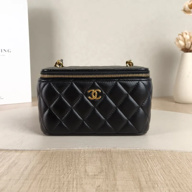 Chanel Crossbody Bag Edition Box Bag Cosmetic Bag Black Lambskin One Size17 × 8 × 9.5 cm