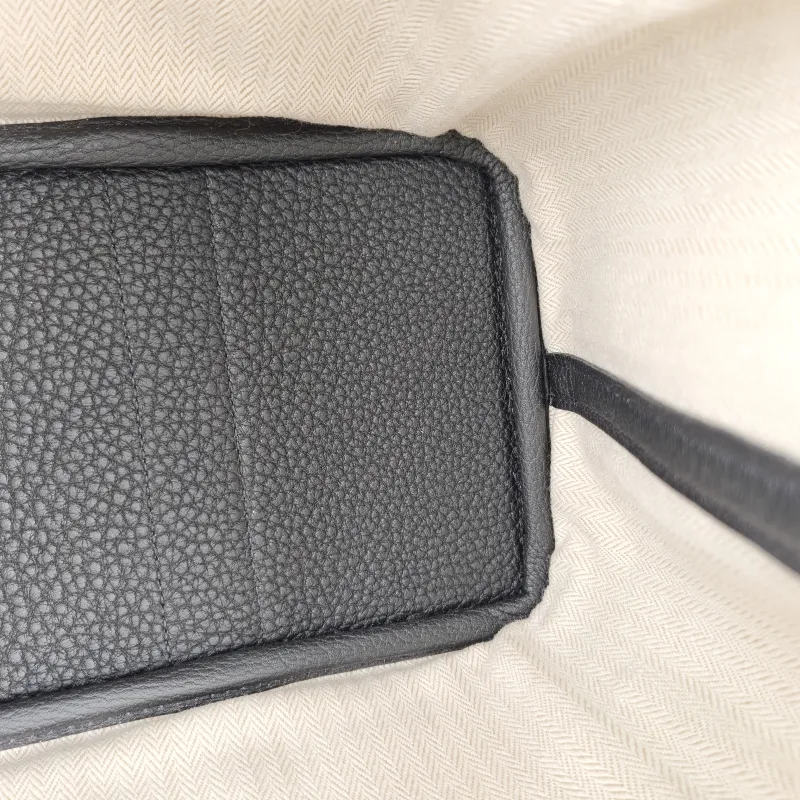 Hermès Top Handle Bag Garden Party 30 30Black Negonda Calfskin Medium30 × 13 × 21 cm — detail view 10 of 10