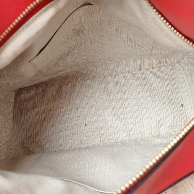 LOEWE Crossbody Bag Puzzle Red Calfskin Medium29 × 14 × 19.5 cm — detail view 17 of 17