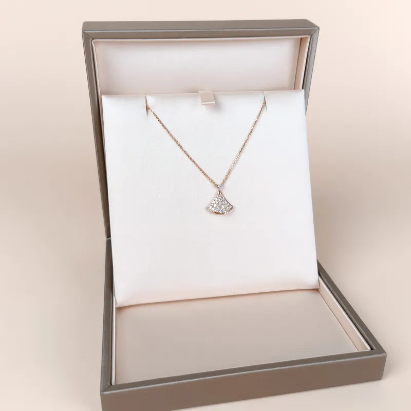 Bvlgari Necklace Divas' Dream Pavé Diamond Rose Gold Diamond18KR ose Gold Small 43cm — cover view 9 of 9
