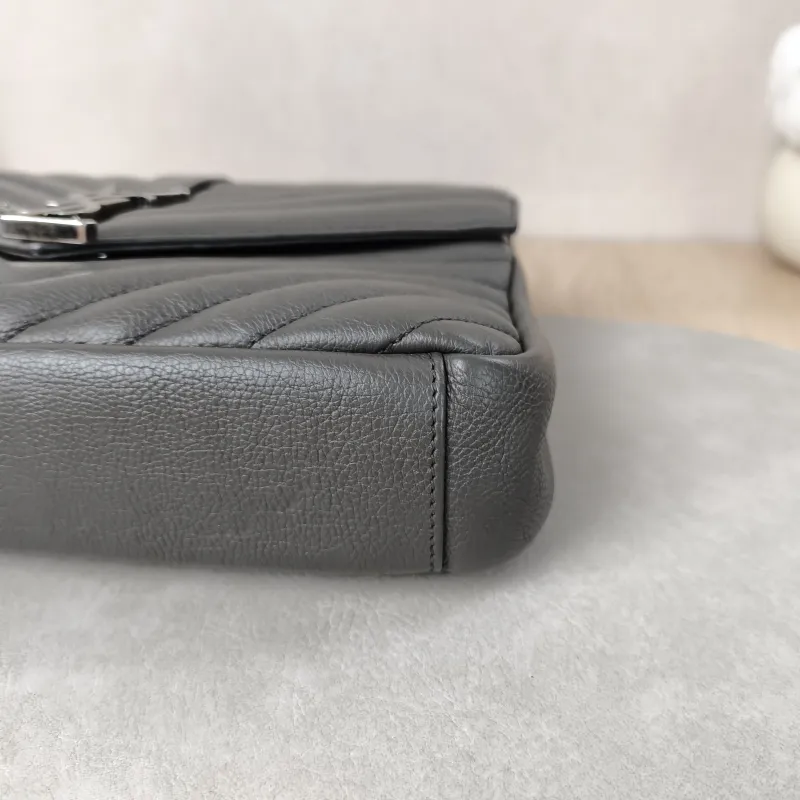 SAINT LAURENT Shoulder Bag COLLEGE Grey Calfskin24 × 6.5 × 17 cm — detail view 12 of 16