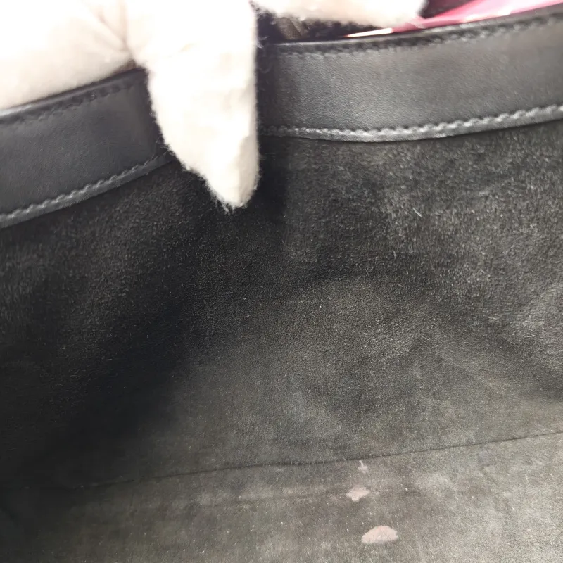 SAINT LAURENT Shoulder Bag LE 5 À 7 Black Calfskin Small 23 × 6.5 × 16 cm — detail view 5 of 11