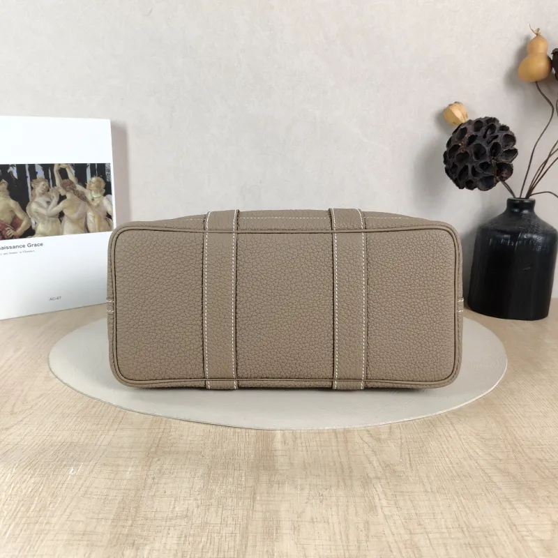 Hermès Top Handle Bag Garden Party 30 30 Negonda Calfskin Medium 30 × 13 × 21 cm G — cover view 2 of 5