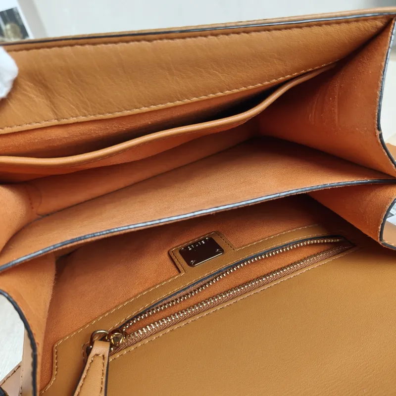 MCM Crossbody Bag Crossbody Bag One Size21 × 9 × 19 cm — detail view 3 of 12