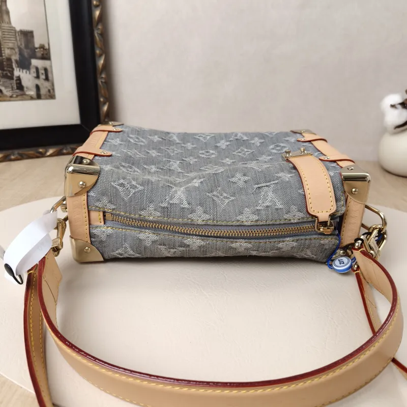 Louis Vuitton Crossbody Bag Side Trunk Box Grey Medium23.5 × 8.5 × 16 cm — cover view 6 of 10