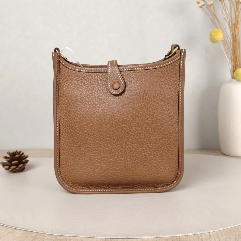 Hermès Crossbody Bag Evelyne Mini 16 Mini 16 Taurillon Clemence TC Calfskin Mini 17 × 5.5 × 18 cm W — cover view 4 of 5