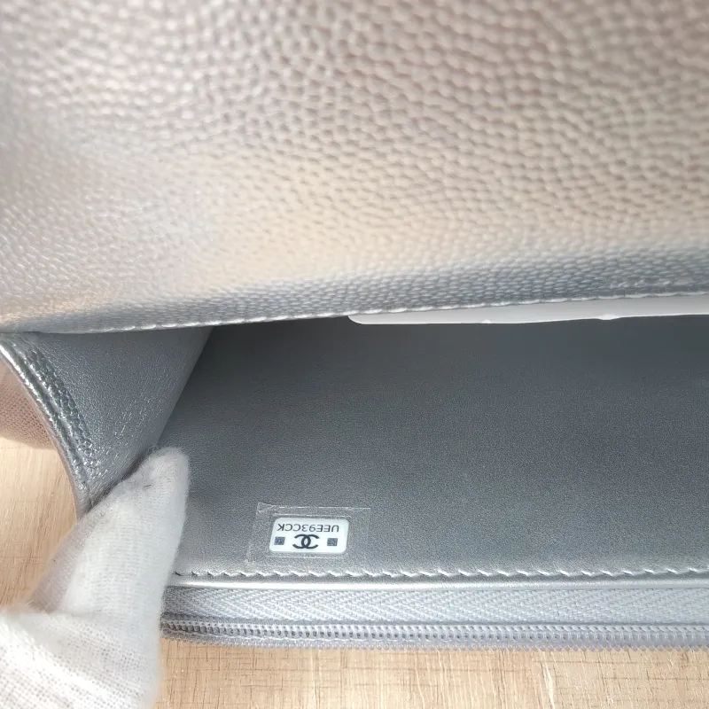 Chanel Backpack Backpack Silver Grained Calfskin One Size 18.2 × 5 × 14 cm — detail view 8 of 14