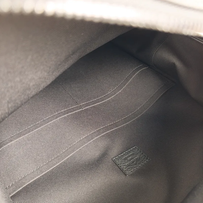 Louis Vuitton Backpack Discovery Backpack Black Calfskin Small 29 × 20 × 38 cm — detail view 5 of 12