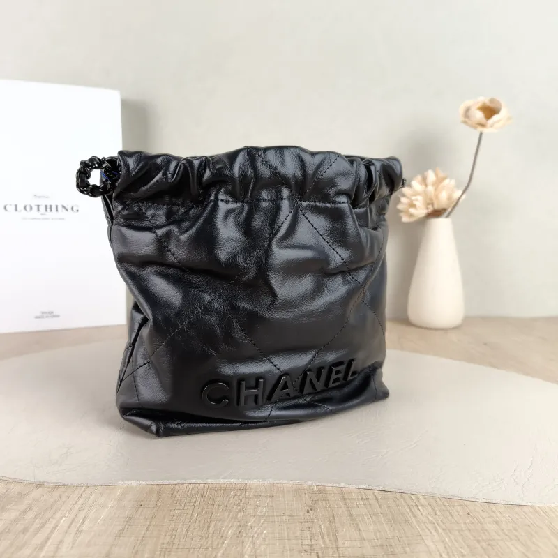 Chanel Shoulder Bag22Bag Black CC alfskinmini20 × 6 × 19 cm — cover view 3 of 6