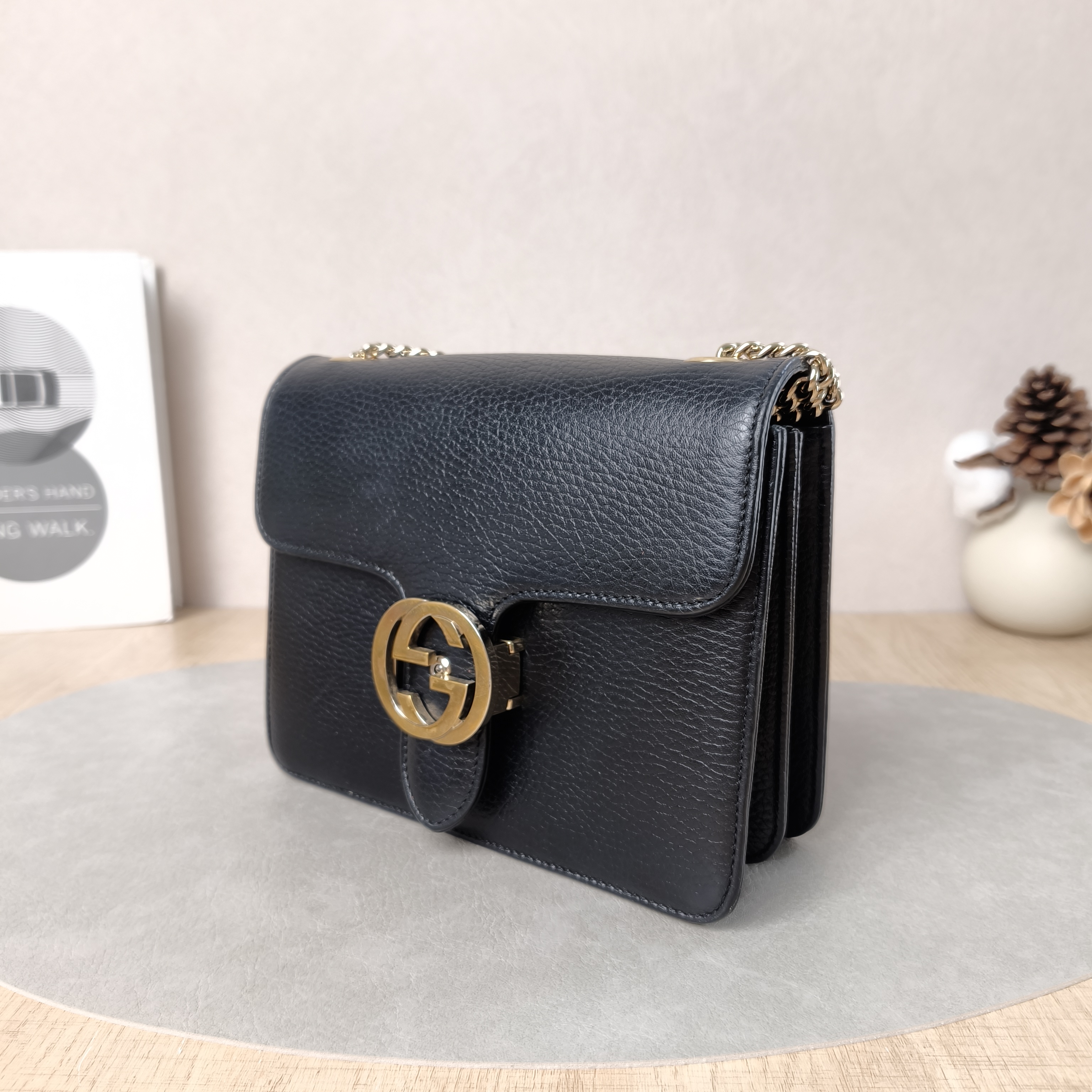 GUCCI Crossbody Bag Interlocking GG Black Calfskin Small20 × 5 × 15 cm — cover view 4 of 5