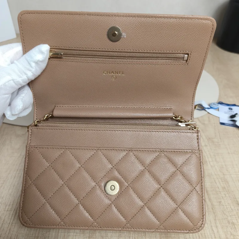 Chanel Crossbody Bag Edition cf woc Taupe Calfskin19.2 × 3.5 × 12.3 cm — detail view 4 of 13