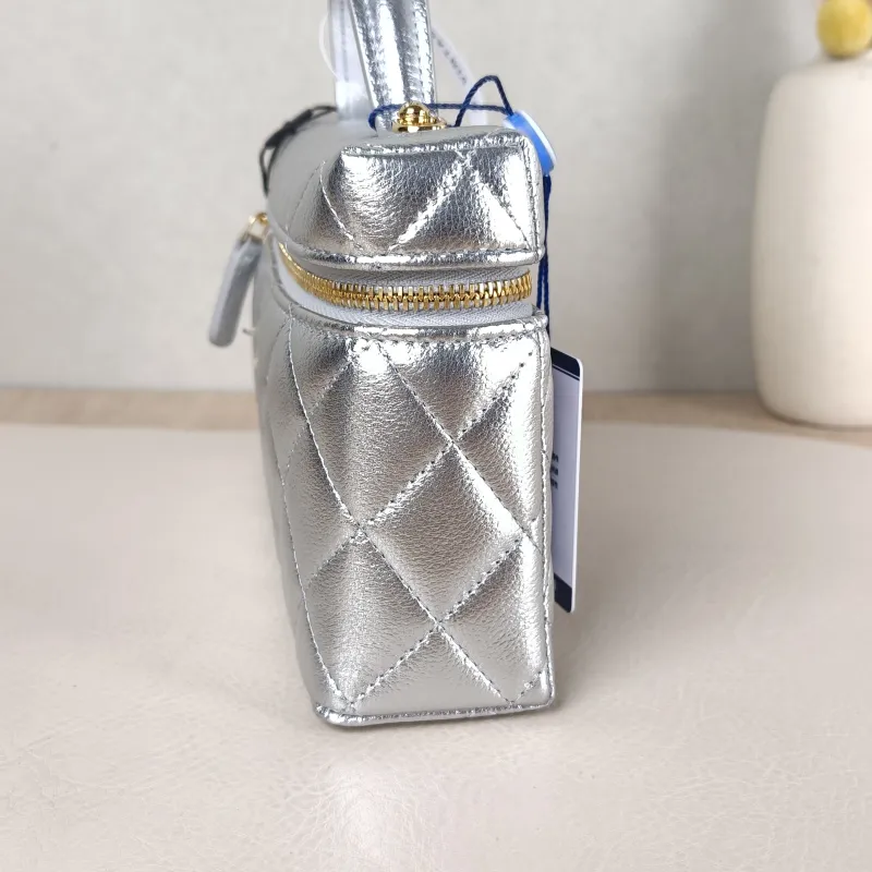 Chanel Crossbody Bag lp Box Bag Top Handle Crossbody Bag Silver Grained Calfskin 19.5 × 5 × 17 cm — detail view 5 of 13