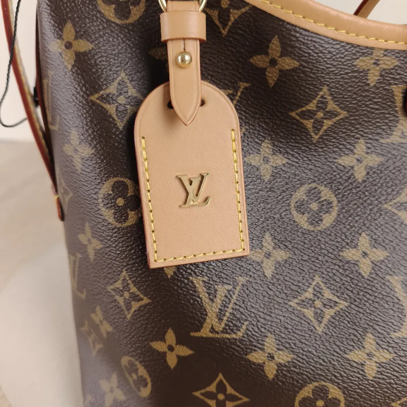 Louis Vuitton Crossbody Bag Carryall Monogram PVC Small 29 × 12 × 24 cm — detail view 9 of 11