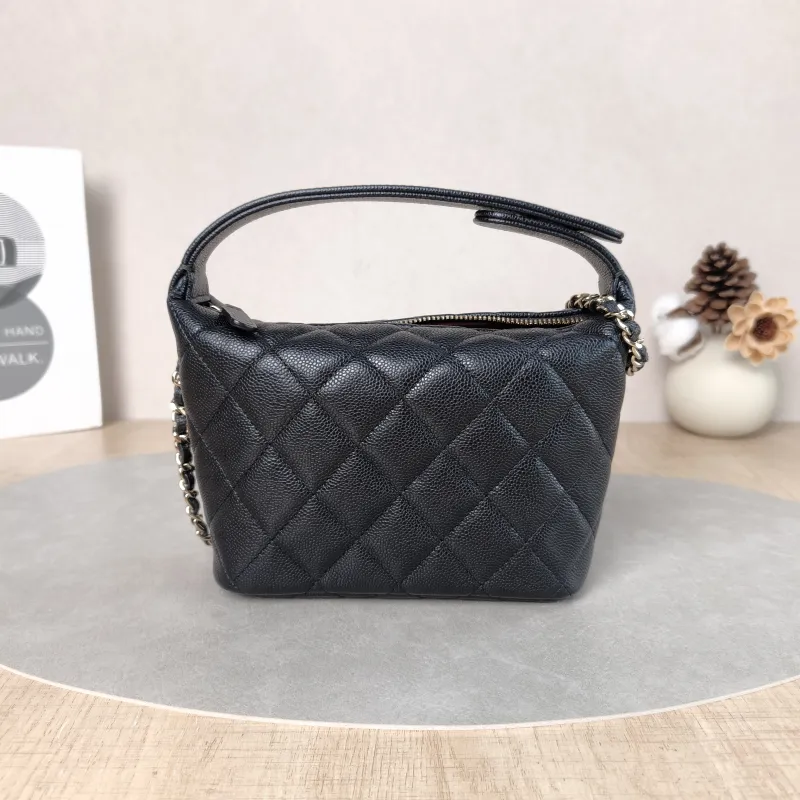 Chanel Crossbody Bag25c Vanity Case Bag Black Grained Calfskin15.5 × 6 × 12 cm — cover view 2 of 6