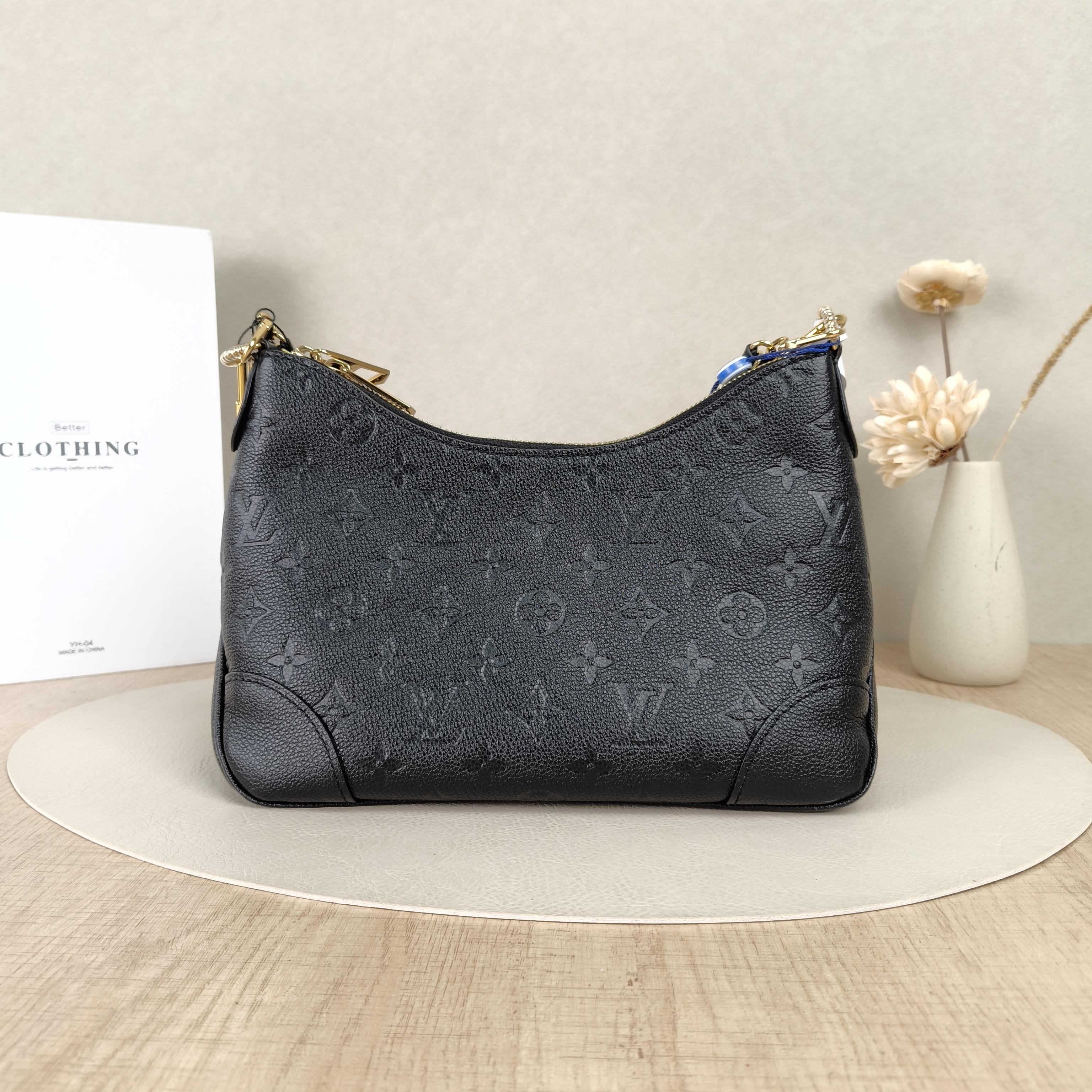 Louis Vuitton Crossbody Bag Boulogne Black Monogram Empreinte Embossed Calfskin Small26 × 9.5 × 16 cm — cover view 7 of 8