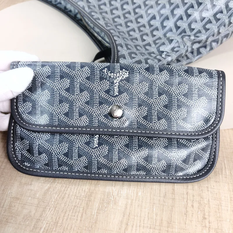 GOYARD Shoulder Bag Boheme Hobo​ Grey ine Canvas Small 43 × 14 × 27 cm — detail view 4 of 14
