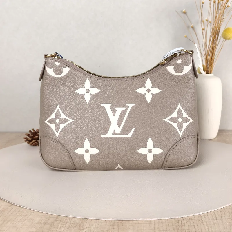 Louis Vuitton Crossbody Bag Boulogne Monogram Empreinte Embossed Calfskin Small 26 × 9.5 × 16 cm — cover view 3 of 6