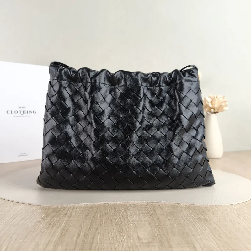 Bottega Veneta Shoulder Bag Dustbag Shoulder Bag Black Calfskin Medium 32 × 1 × 23 cm — cover view 2 of 5