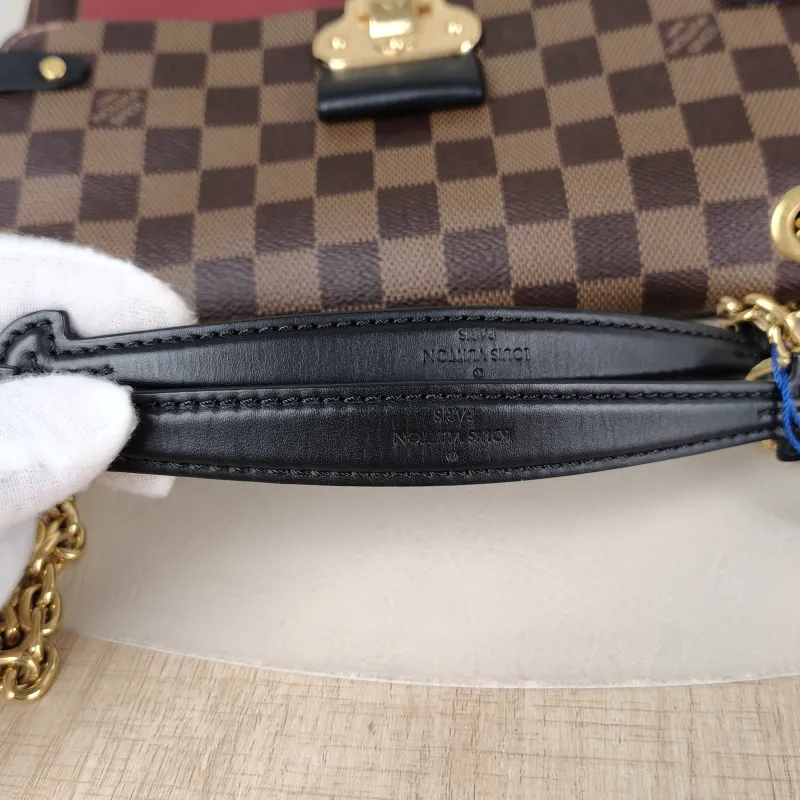 Louis Vuitton Shoulder Bag VAVIN Red · PVC Small 25 × 9.5 × 17 cm — detail view 11 of 14