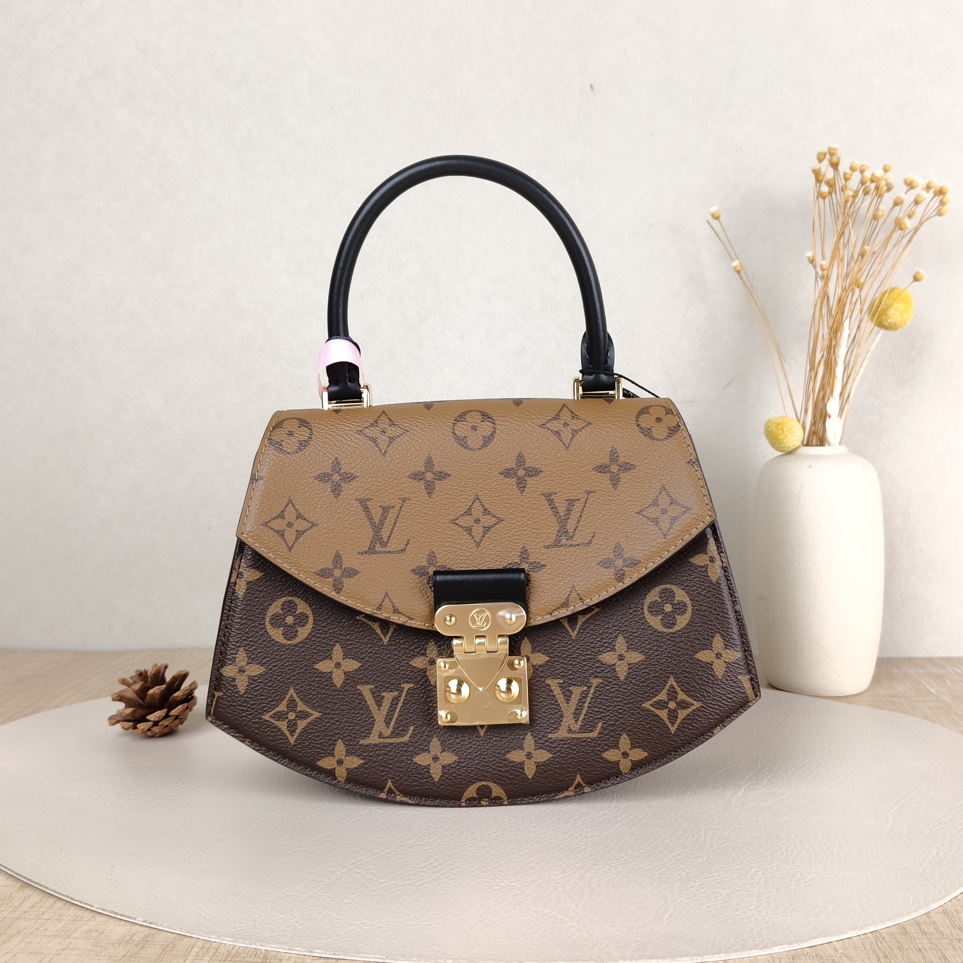 Louis Vuitton Crossbody Bag Tilsitt Monogram PVC Medium24 × 7 × 18 cm