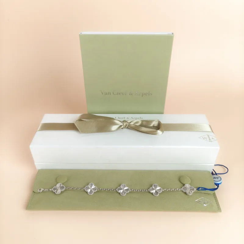 Van Cleef & Arpels Bracelet Alhambra Alhambra Collection Five-Motif Bracelet White Gold 18KW hite Gold Vintage Small 19cm — cover view 5 of 8