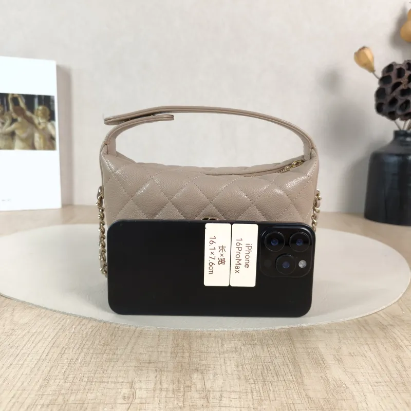 Chanel Crossbody Bag Crossbody Bag Calfskin One Size21.5 × 7.5 × 19 cm — cover view 4 of 5