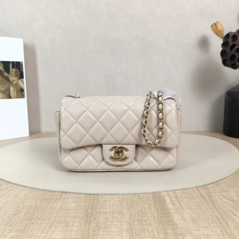 Chanel Crossbody Bag Classic Flap Large Mini CF Mini Collection Crossbody Bag Pink Lambskinmini18 × 5 × 12 cm