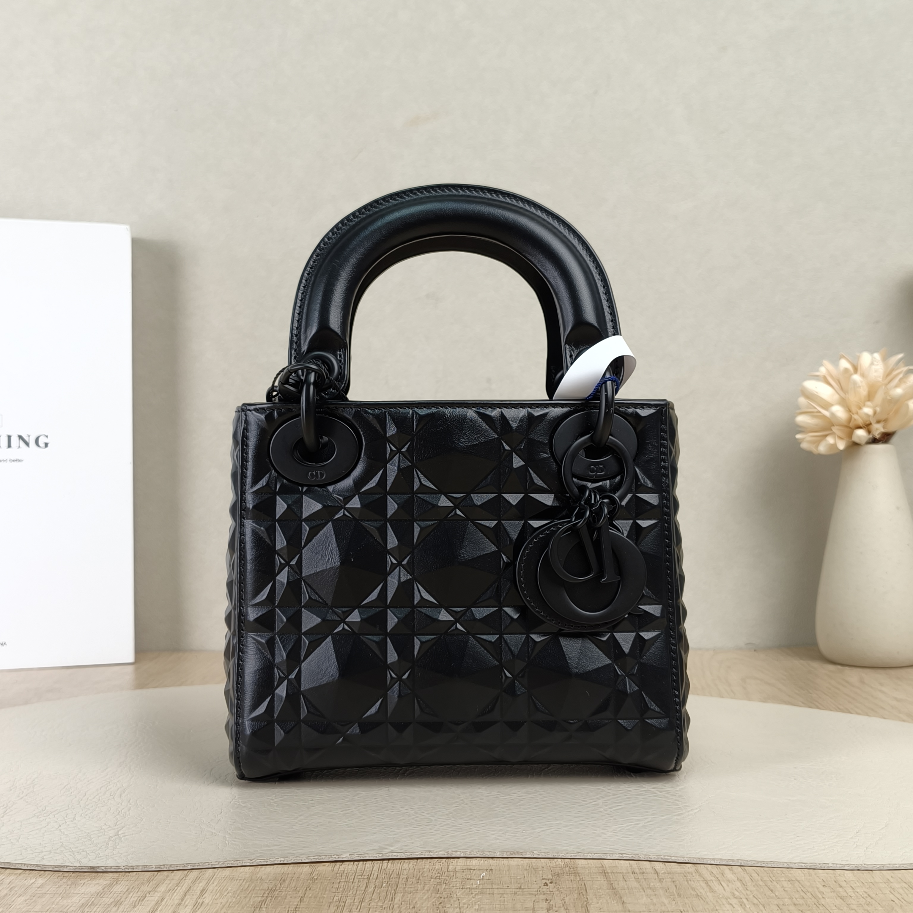 DIOR Crossbody Bag Lady Lady Dior Bag Diamond Black Calfskinmini17 × 7 × 15 cm