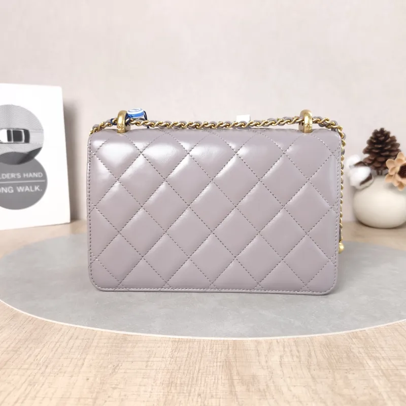 Chanel Crossbody Bag woc Calfskin Medium22 × 8 × 14.5 cm — cover view 6 of 6
