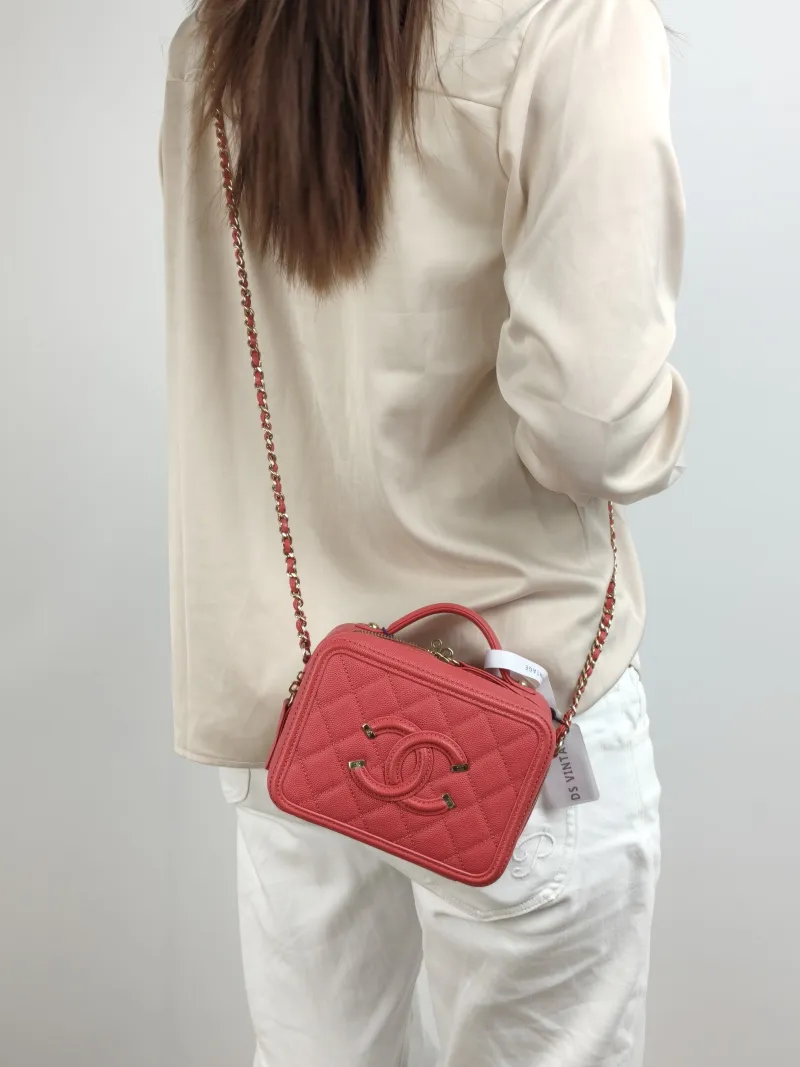 Chanel Crossbody Bag CC Filigree Vanity Cosmetic Bag Pink Grained Calfskin Small 17 × 7 × 13 cm 29 — on-model view 3 of 3