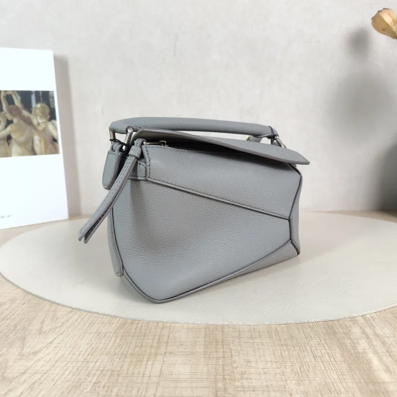 LOEWE Crossbody Bag Puzzle Grey Calfskinmini18 × 8 × 12.5 cm — cover view 4 of 5