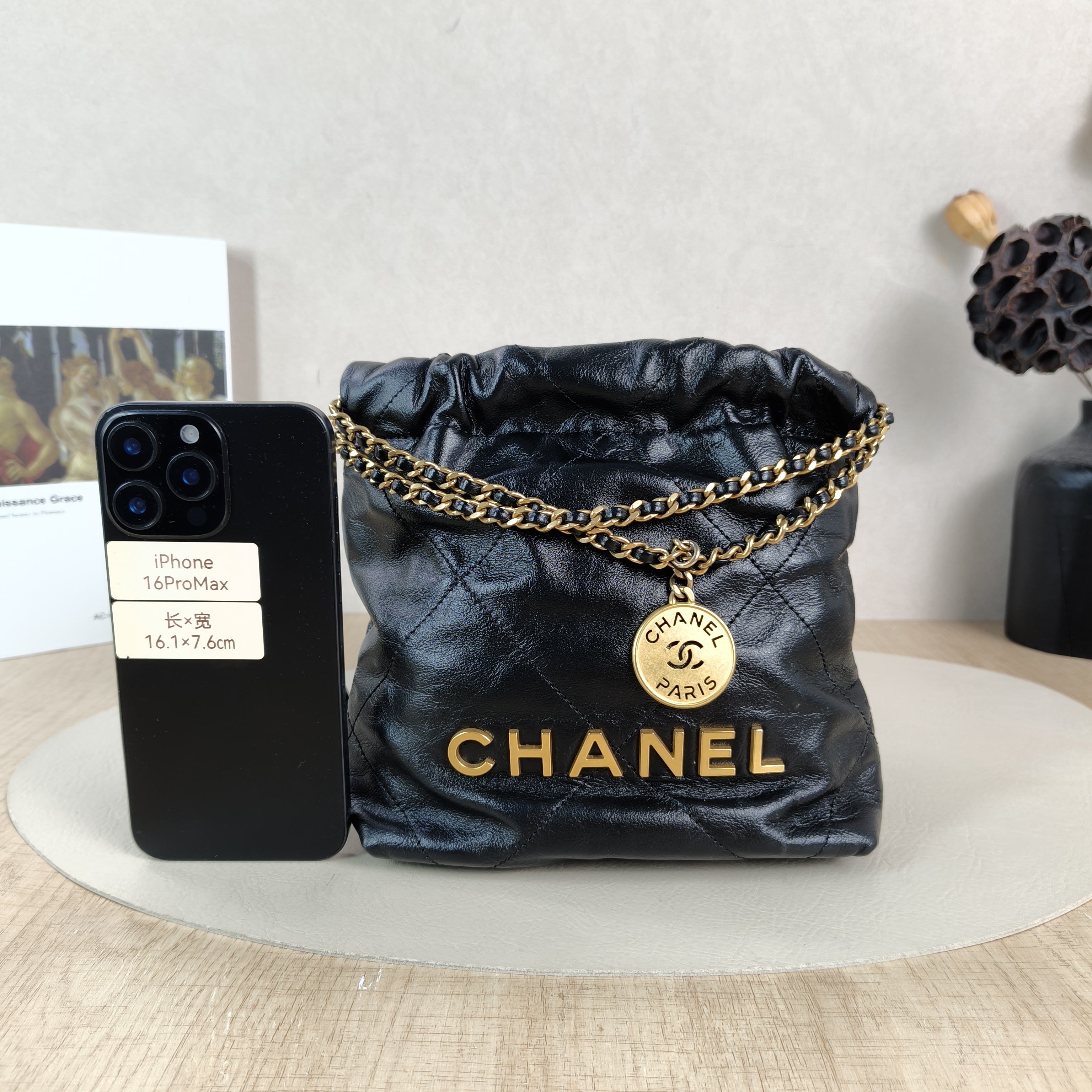 Chanel Shoulder Bag22Bag Black CC alfskinmini20 × 6 × 19 cm — cover view 6 of 6