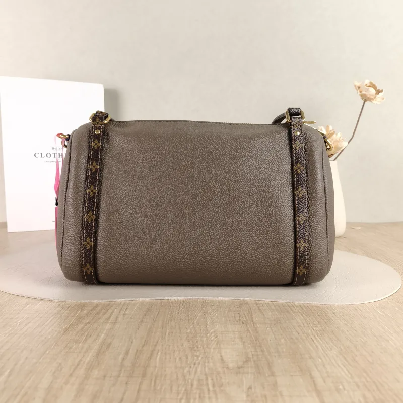 Louis Vuitton Shoulder Bag EXPRESS Shoulder Bag Grey Calfskin Small 26 × 13.5 × 17 cm — cover view 5 of 6
