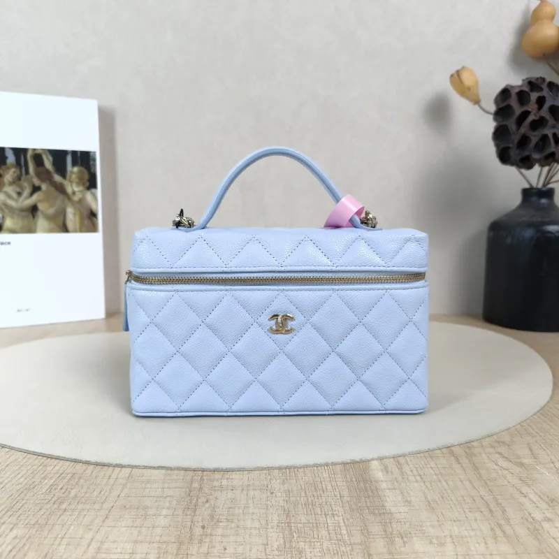 Chanel Crossbody Baglp Box Bag Top Handle Crossbody Bag Blue Grained Calfskin 19.5 × 5 × 17 cm