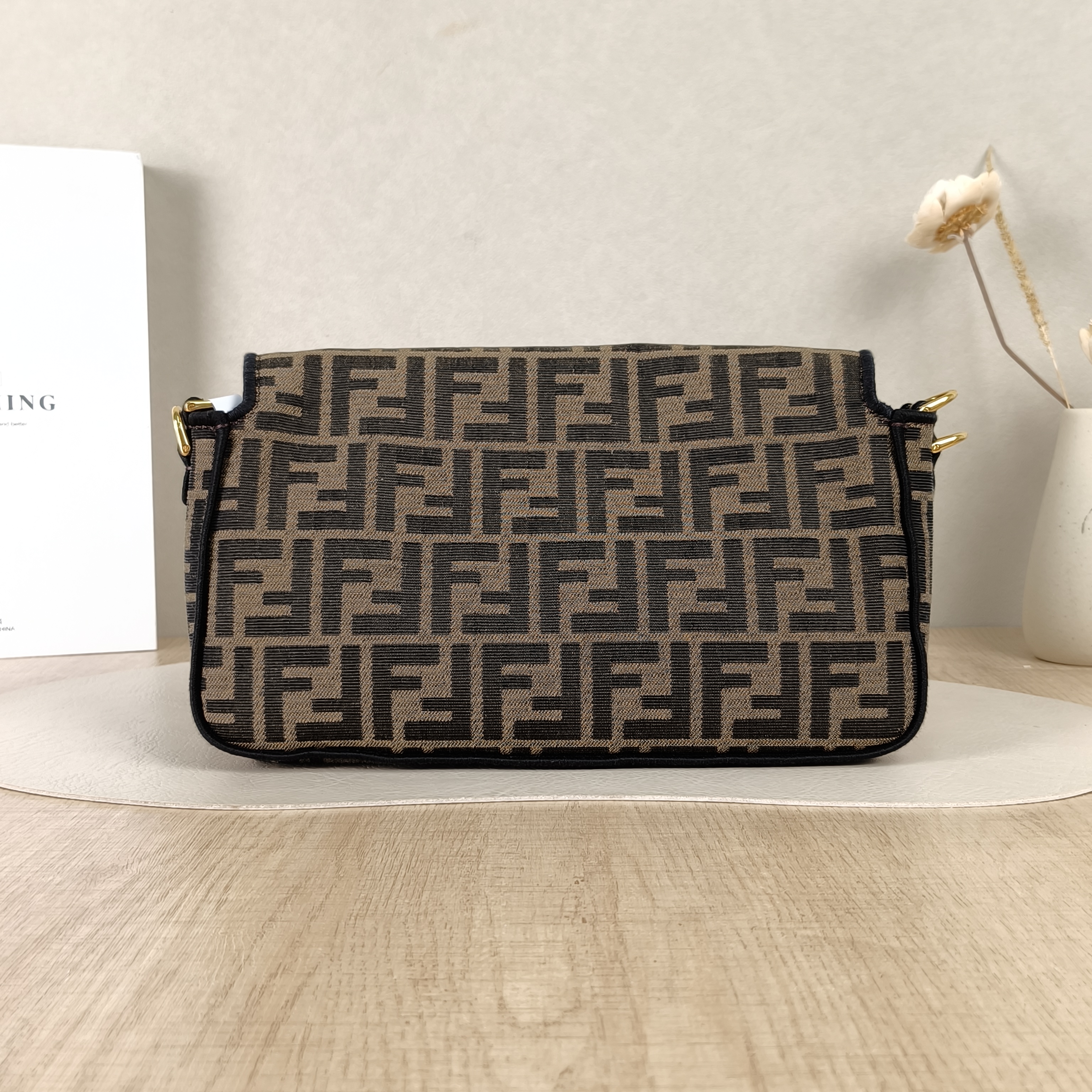 FENDI Crossbody Bag Baguette Baguette Bag Brown Canvas Medium27 × 6 × 15 cm — cover view 4 of 5