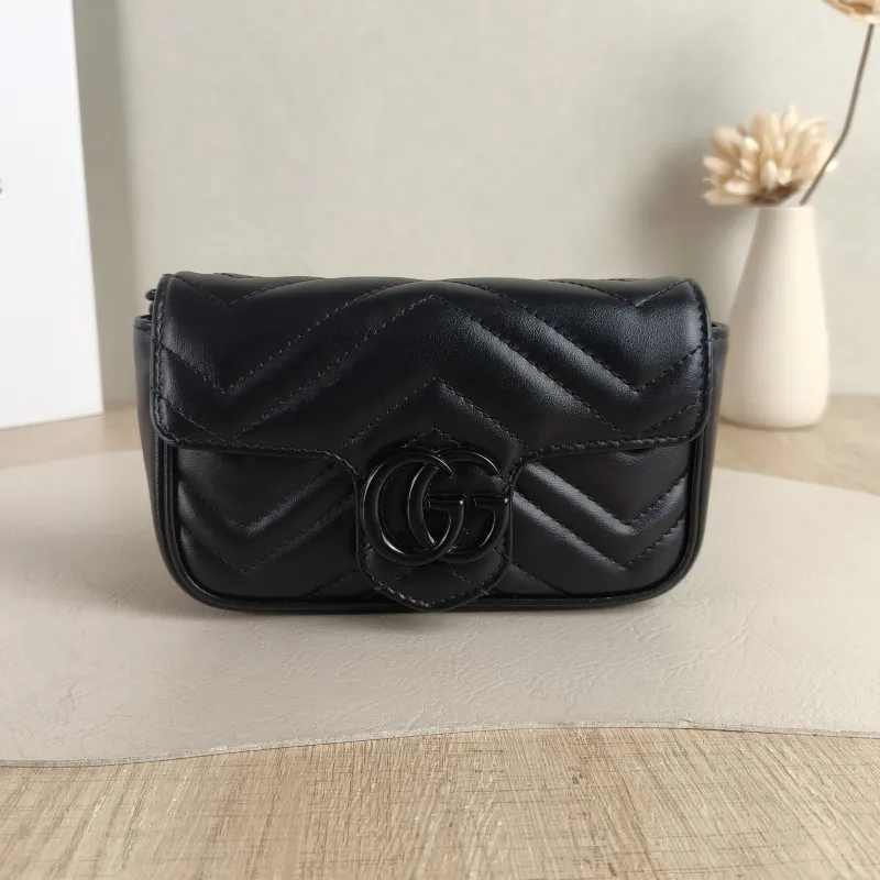 GUCCI Shoulder Bag GG Marmont Mini Marmont Mini g Black Calfskin Mini 16.5 × 4.5 × 9.5 cm