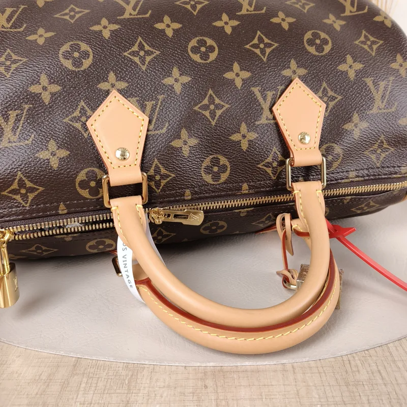 Louis Vuitton Shoulder Bag Speedy Soft 30 Shoulder Strap Edition-Monogram PVC Large 30 × 17 × 21 cm — detail view 2 of 16